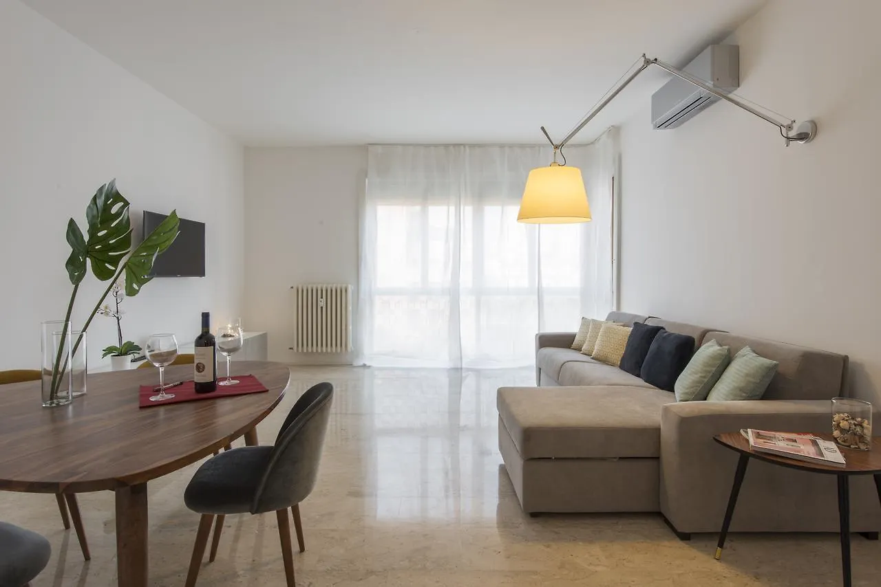 Mila Apartments Via Savona Milan Italy